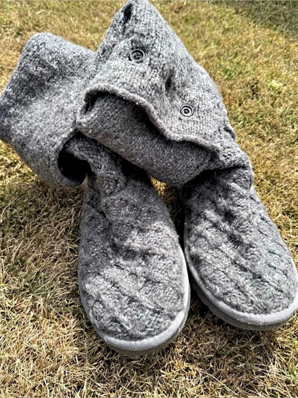UGG Classic Cardy Gray Knit Boots US 8